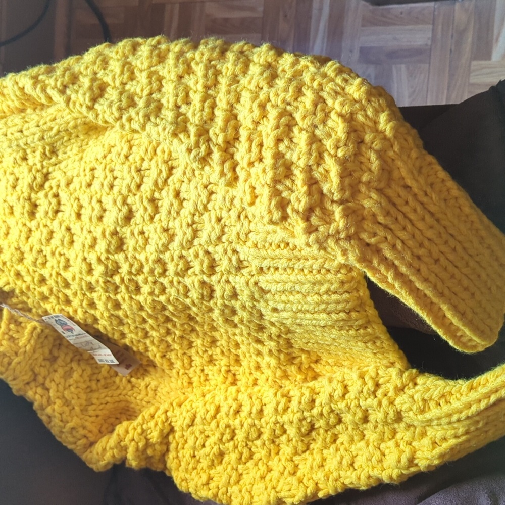 Lucky Brand Yellow Brand Sweater Top - Picture 4 of 4